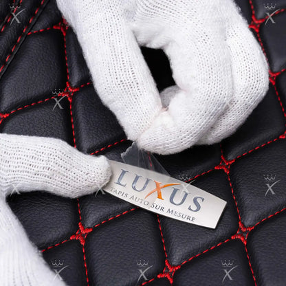 Tapis de Sol 3D sur Mesure Premium Luxus – Motif Losange Rouge Cerise