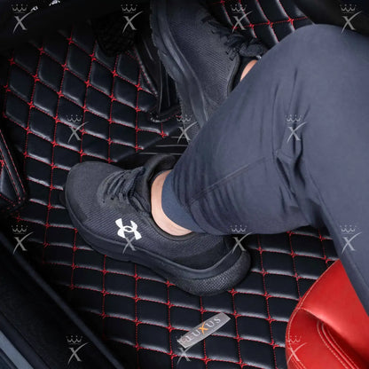 Tapis de Sol 3D sur Mesure Premium Luxus – Motif Losange Rouge Ferrari avec Surpiqûres Noires