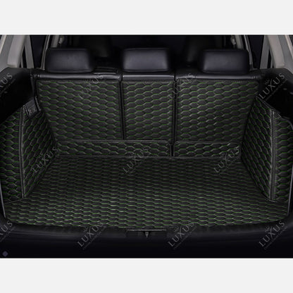 Tapis de Coffre 3D Intégral sur Mesure Premium Luxus – Motif Nid d’Abeille Noir avec Surpiqûres Vertes