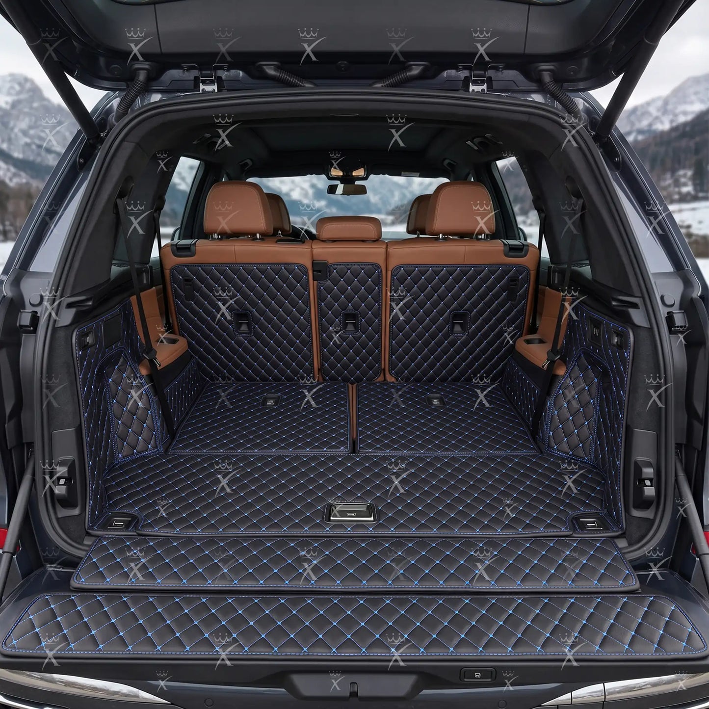 Tapis de Coffre 3D Intégral sur Mesure Premium Luxus – Motif Losange Noir avec Surpiqûres Bleues