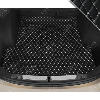 Tapis de Coffre sur Mesure Premium Luxus – Motif Losange Noir avec Surpiqûres Blanches