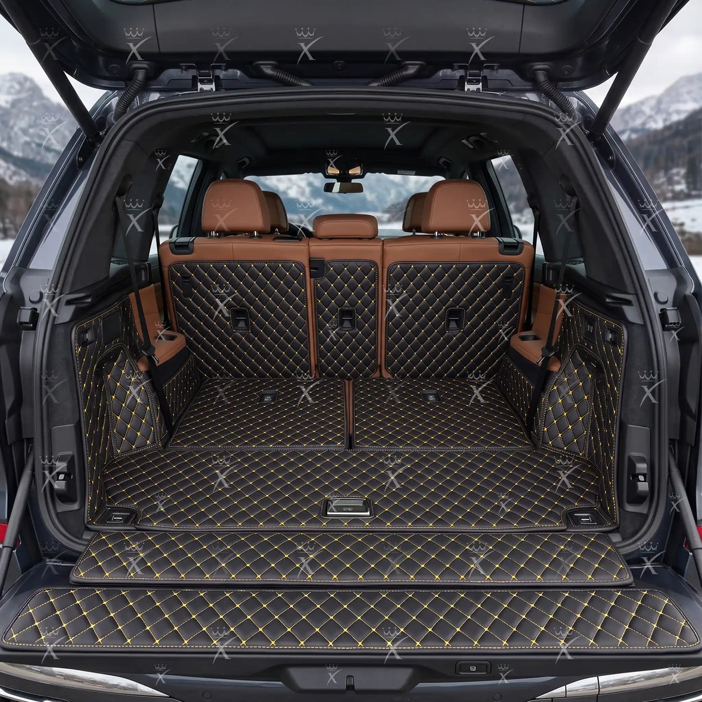 Tapis de Coffre 3D Intégral sur Mesure Premium Luxus – Motif Losange Noir avec Surpiqûres Jaunes