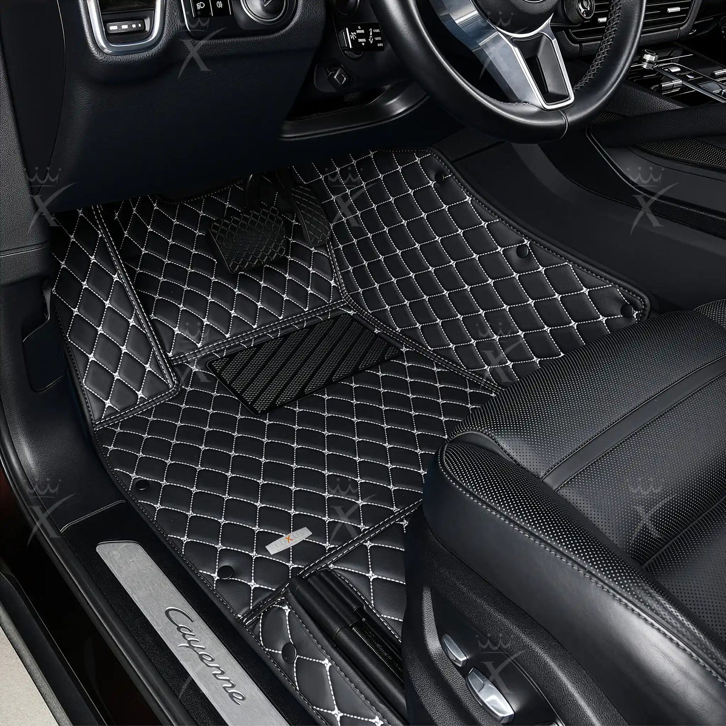 Tapis de Sol 3D sur Mesure Premium Luxus – Motif Losange Noir avec Surpiqûres Blanches