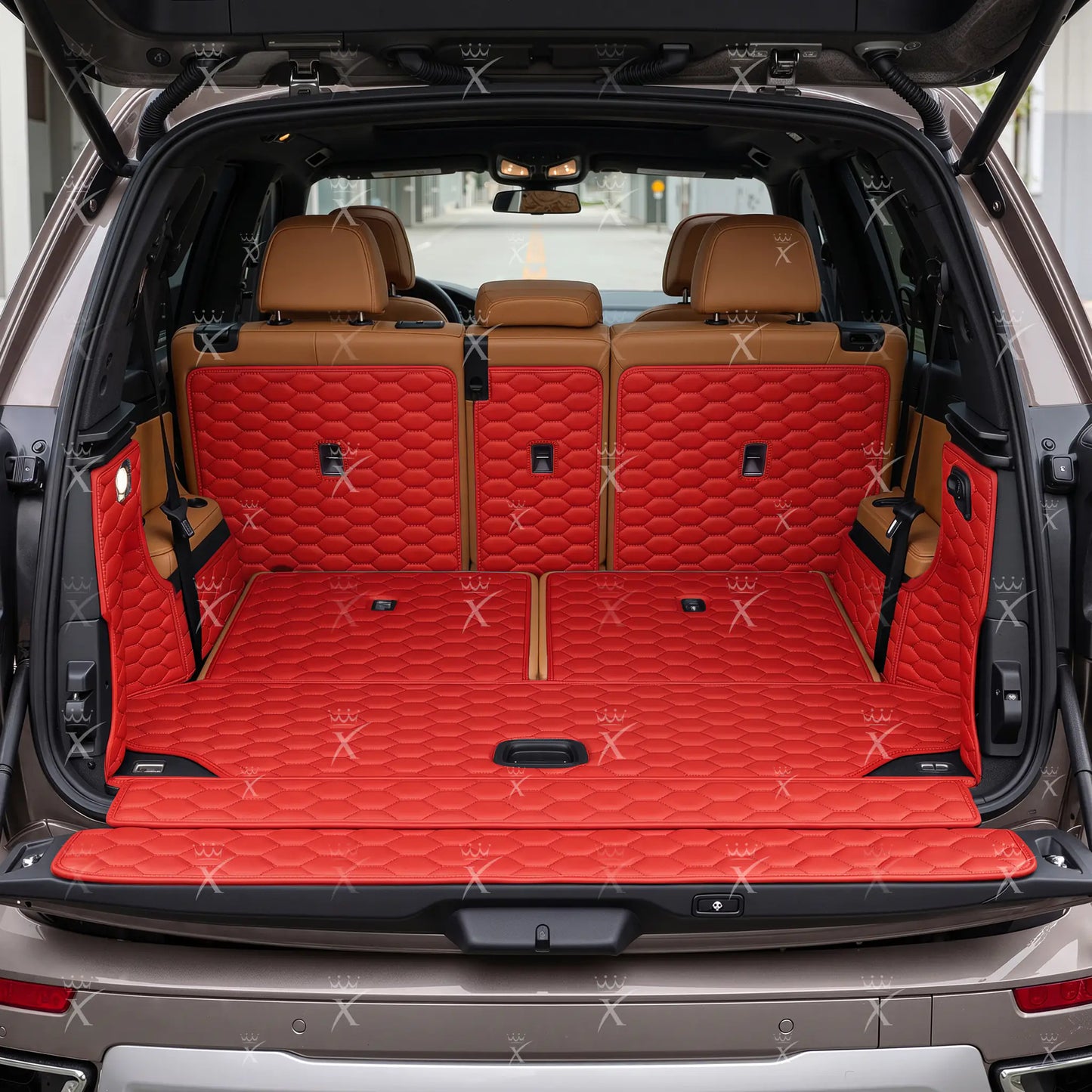 Tapis de Coffre 3D Intégral sur Mesure Premium Luxus – Motif Nid d’Abeille Rouge Ferrari