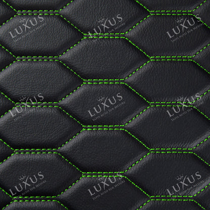 Tapis de Coffre 3D Intégral sur Mesure Premium Luxus – Motif Nid d’Abeille Noir avec Surpiqûres Vertes