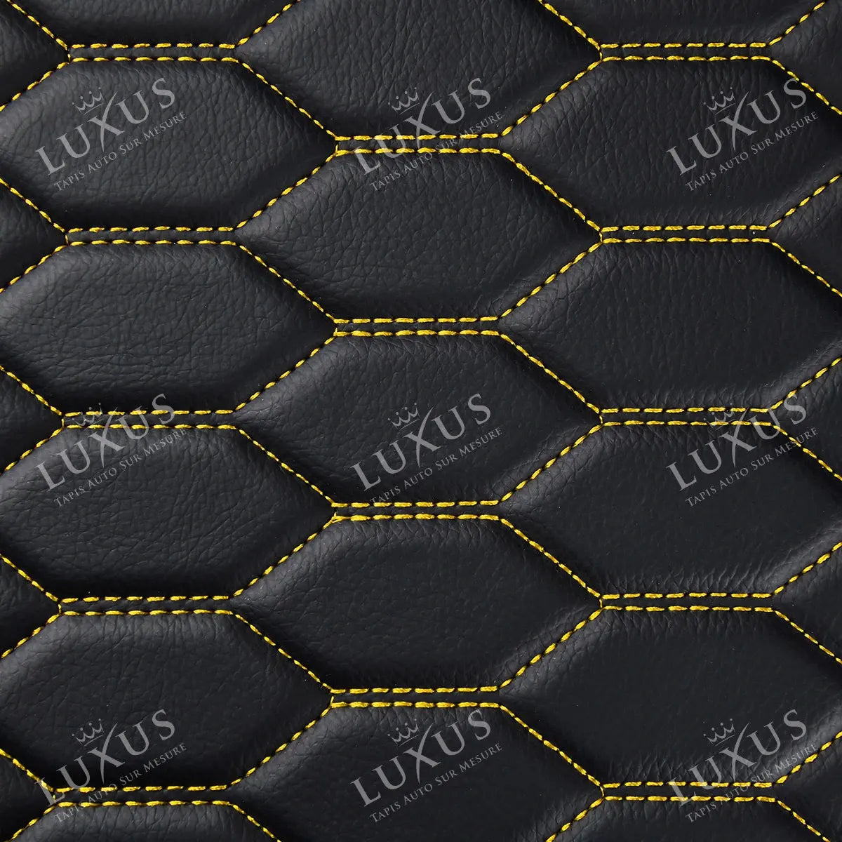 Tapis de Coffre sur Mesure Premium Luxus – Motif Nid d’Abeille Noir avec Surpiqûres Jaunes