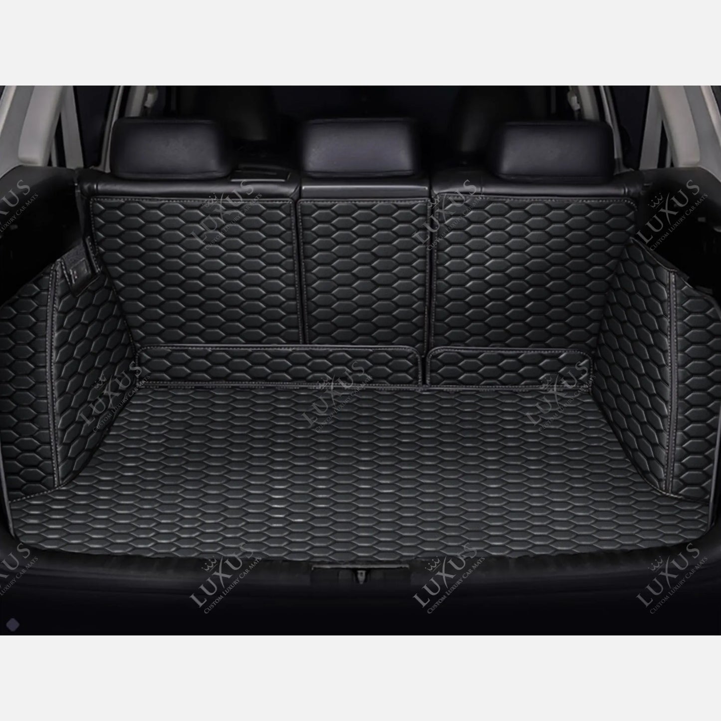 Tapis de Coffre 3D Intégral sur Mesure Premium Luxus – Motif Nid d’Abeille Noir avec Surpiqûres Noires