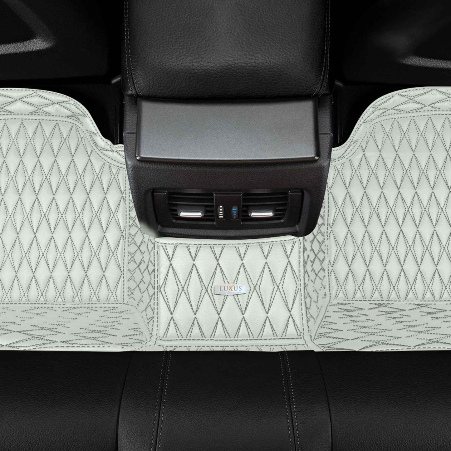 Tapis de Sol 3D sur Mesure Premium Luxus – Motif Double Losange Blanc Neige avec Surpiqûres Noires