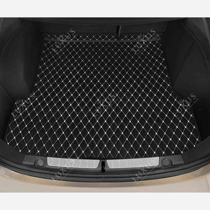 Tapis de Coffre sur Mesure Premium Luxus – Motif Losange Noir avec Surpiqûres Blanches