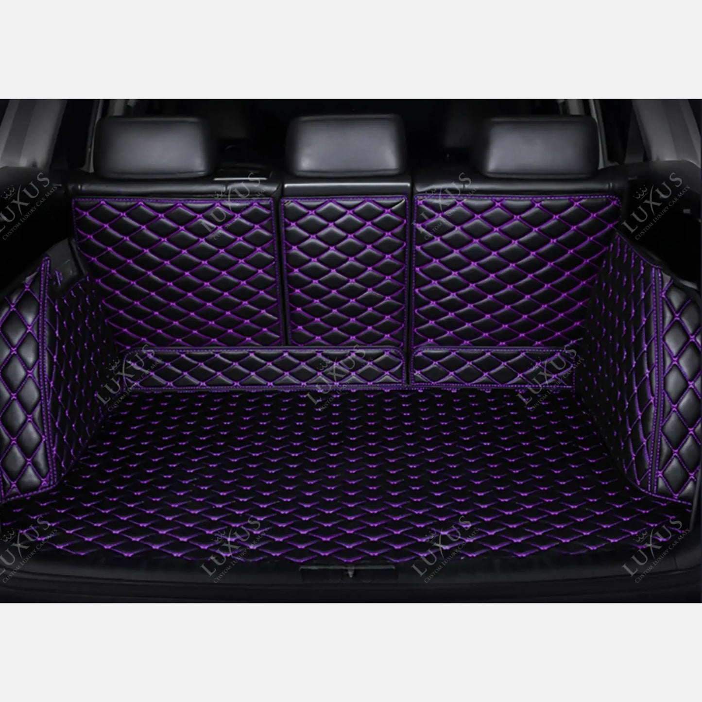Tapis de Coffre 3D Intégral sur Mesure Premium Luxus – Motif Losange Noir avec Surpiqûres Mauves