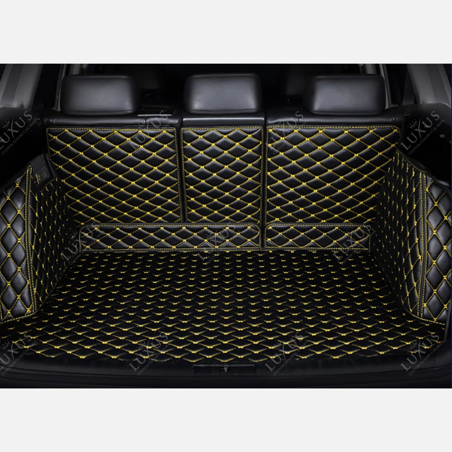 Tapis de Coffre 3D Intégral sur Mesure Premium Luxus – Motif Losange Noir avec Surpiqûres Jaunes