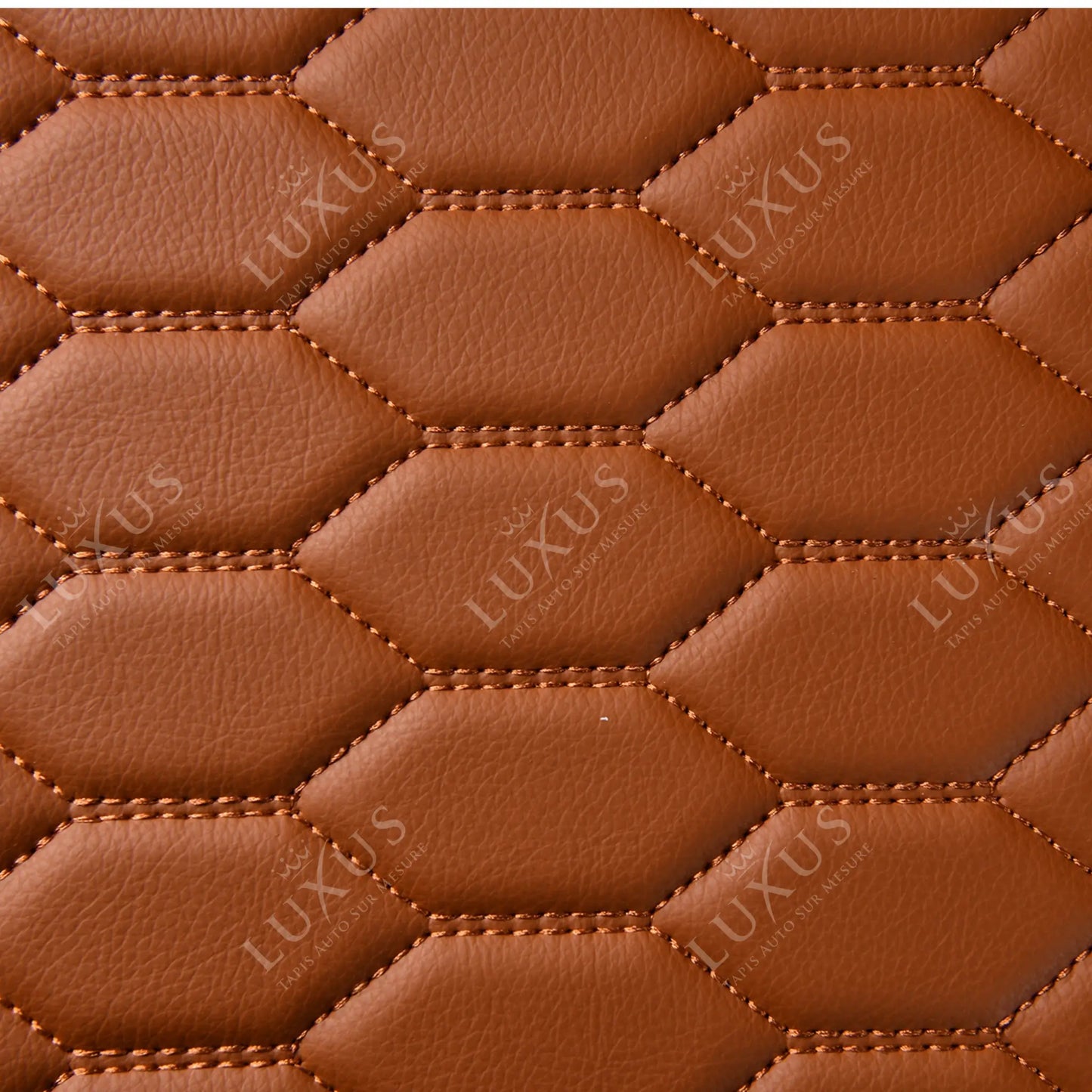 Tapis de Coffre 3D Intégral sur Mesure Premium Luxus – Motif Nid d’Abeille Marron Caramel