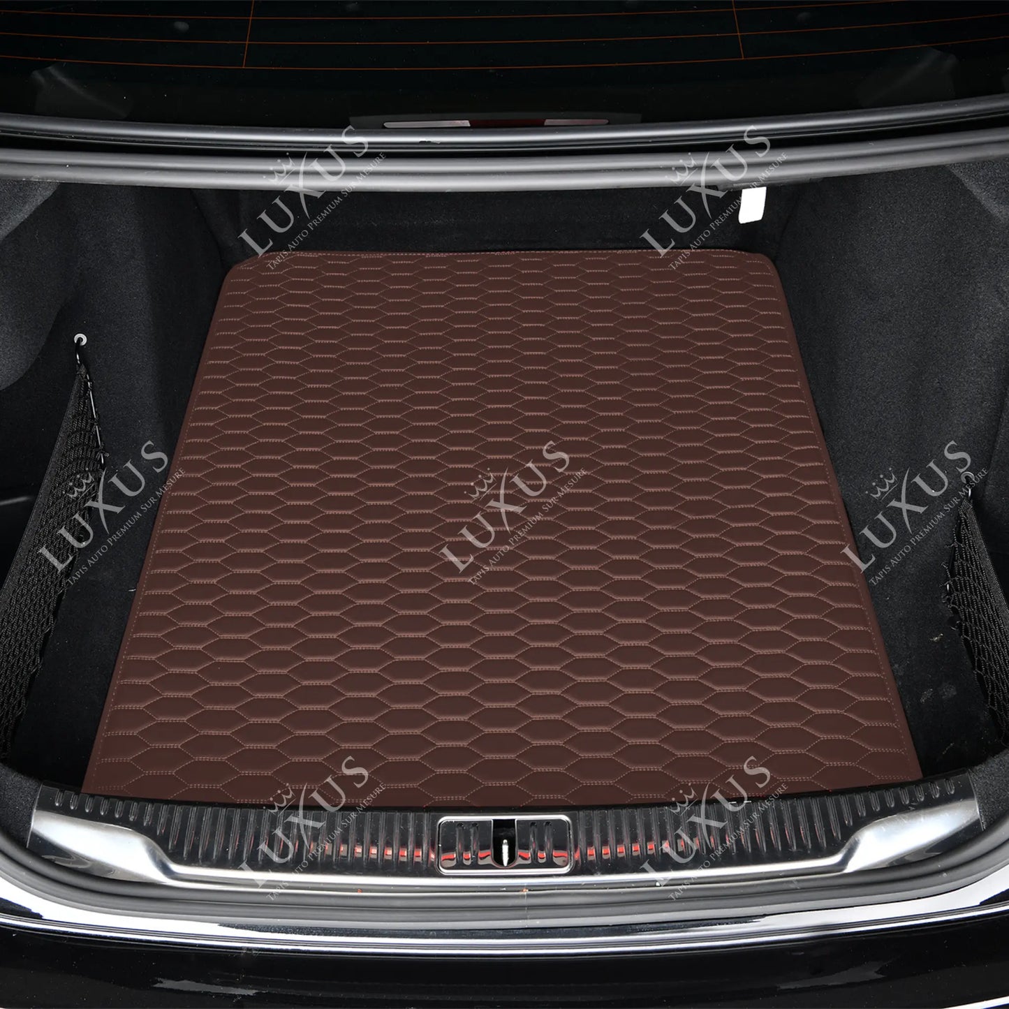 Tapis de Coffre sur Mesure Premium Luxus – Motif Nid d’Abeille Marron Chocolat