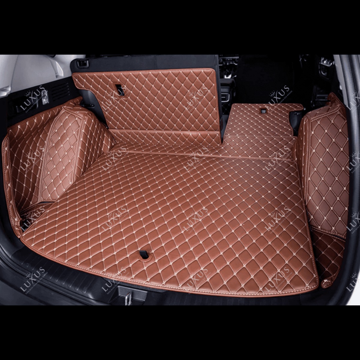 Tapis de Coffre 3D Intégral sur Mesure Premium Luxus – Motif Losange Marron Caramel