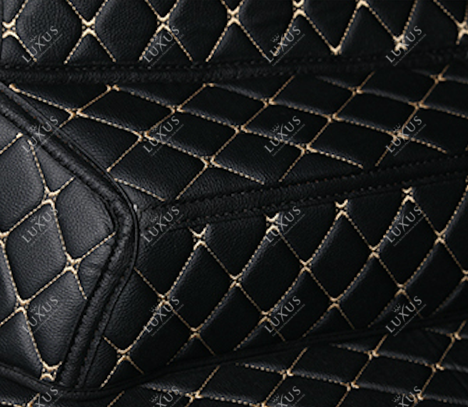 Tapis de coffre 3D intégral sur mesure premium Luxus – motif losange noir avec surpiqûres beiges