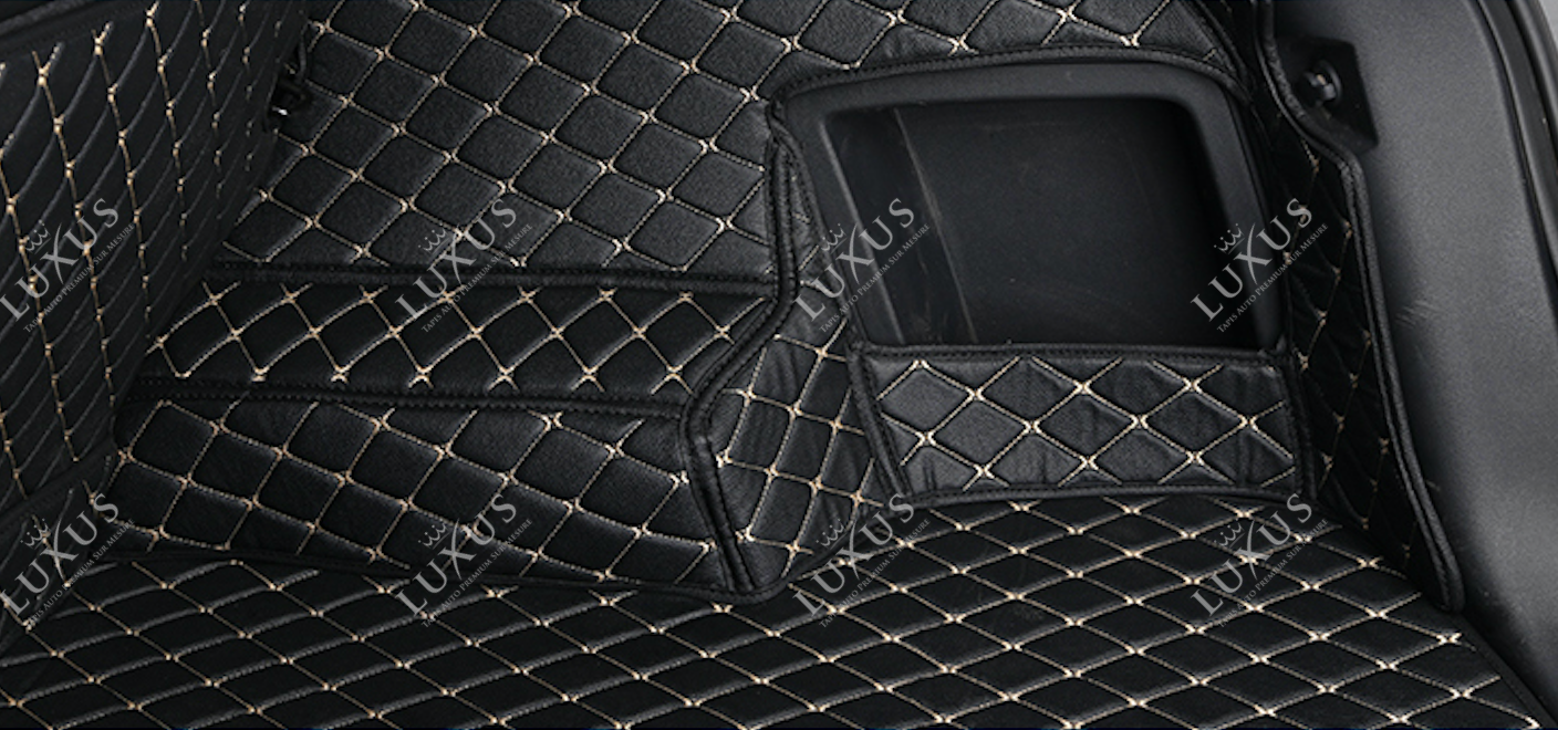 Tapis de coffre 3D intégral sur mesure premium Luxus – motif losange noir avec surpiqûres beiges